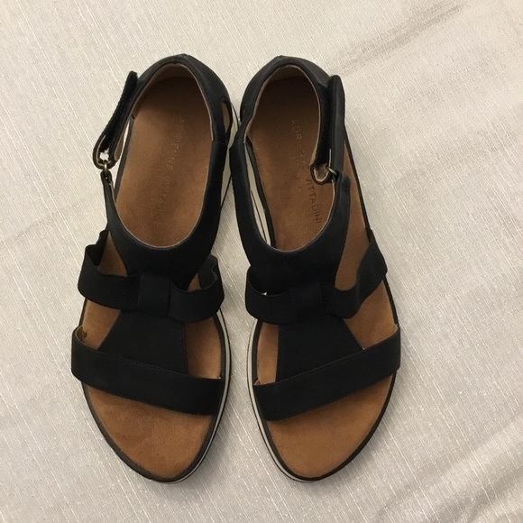 Adrienne Vittadini Sport Mabelle Wedge Sandals Size 9.5 - Picture 4 of 12